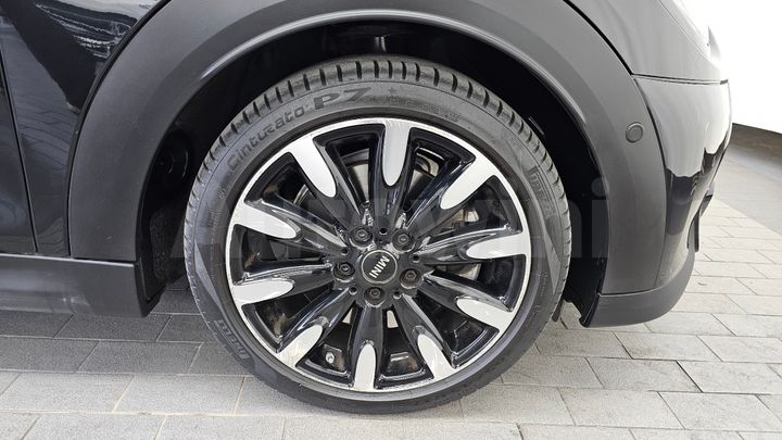 Mini Cooper 2023 — 5