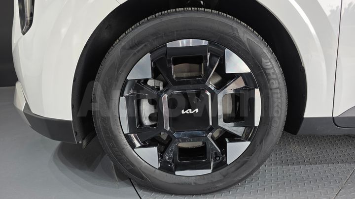 Kia Carnival 2024 — 5
