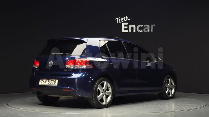 Volkswagen Golf 2013 — 2