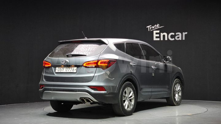 Hyundai SantaFe 2016 — 2