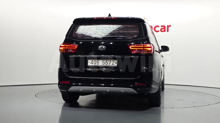 Kia Carnival 2019 — 4