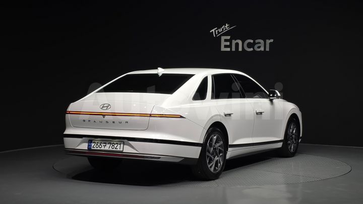Hyundai Grandeur 2025 — 2