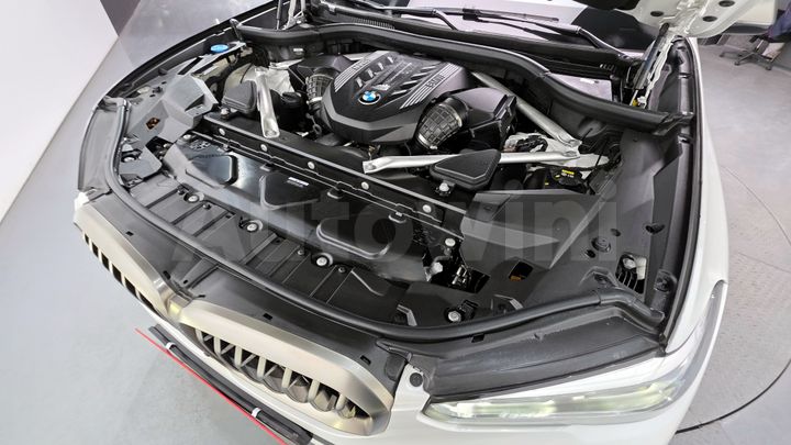 BMW X5 2022 — 5