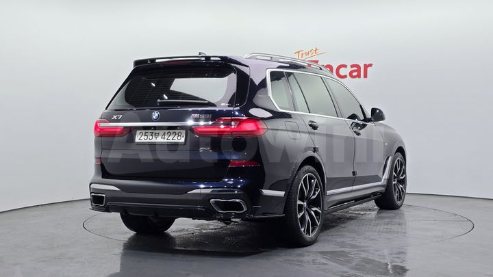 BMW X7 2020 — 2