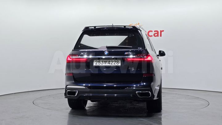 BMW X7 2020 — 4