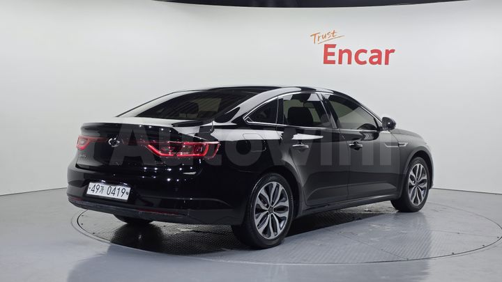Renault SM6 2016 — 2