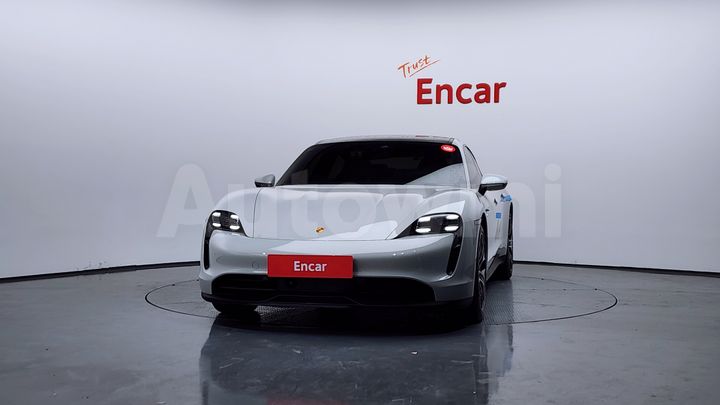 Porsche Taycan 2022 — 3
