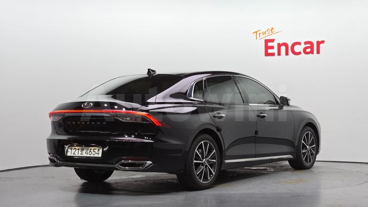 Hyundai Grandeur 2022 — 2
