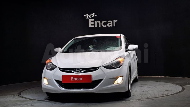Hyundai Avante 2012 — 3