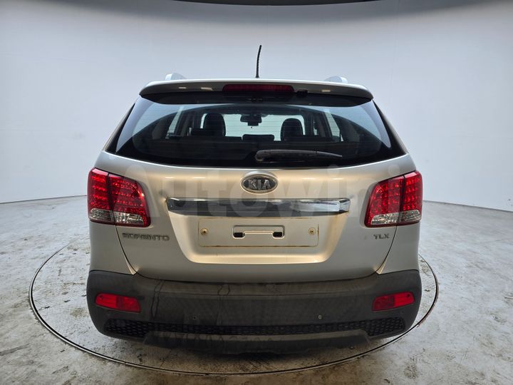 Kia Sorento 2010 — 5