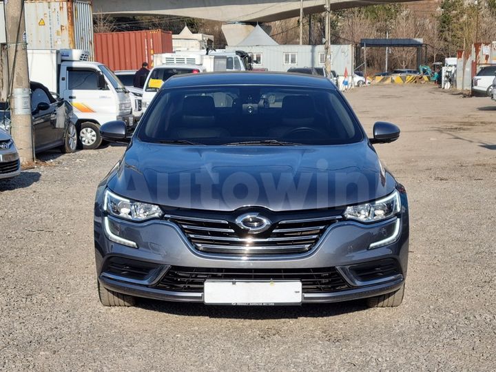 Renault SM6 2016 — 2
