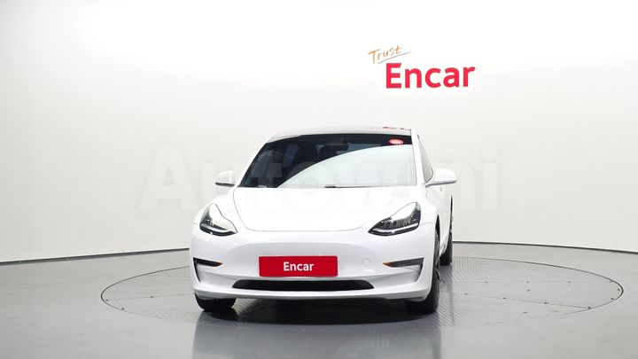 Tesla Model 3 2020 — 3