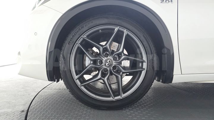 Infiniti Q 2017 — 4