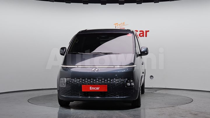 Hyundai Staria 2023 — 3
