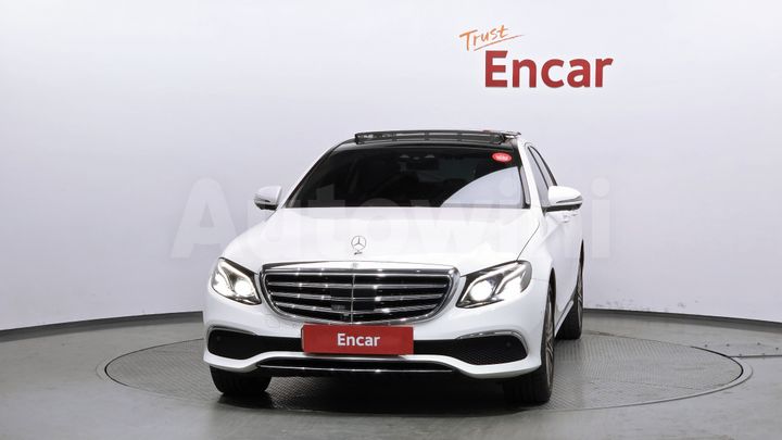Mercedes Benz E Class 2019 — 3