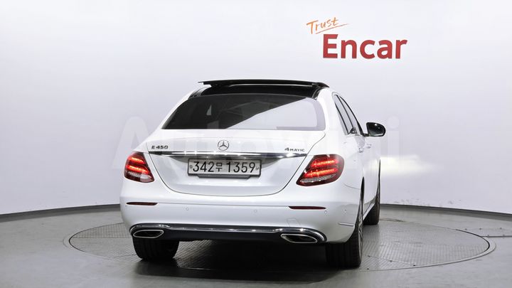 Mercedes Benz E Class 2019 — 4