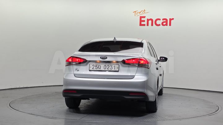 Kia K3 2017 — 4