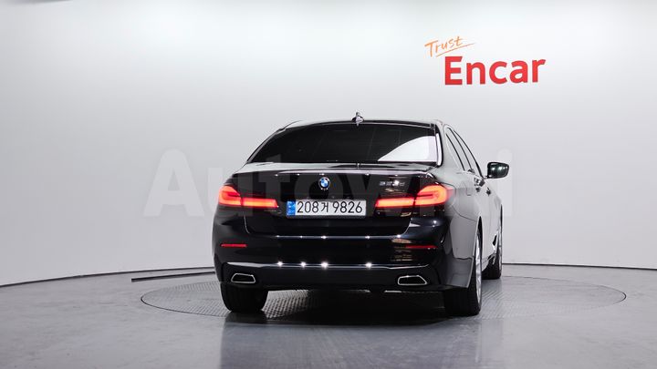BMW 5 Series 2022 — 4