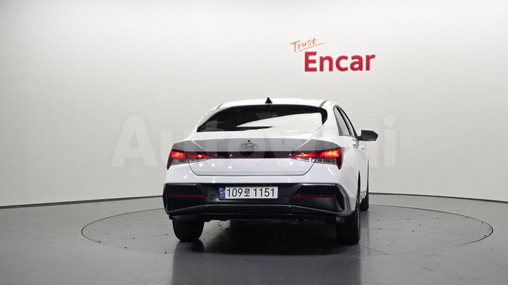 Hyundai Avante 2024 — 4