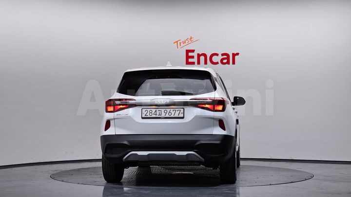 Kia Seltos 2023 — 3
