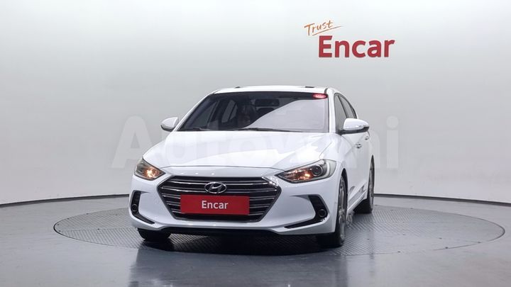 Hyundai Avante 2017 — 3