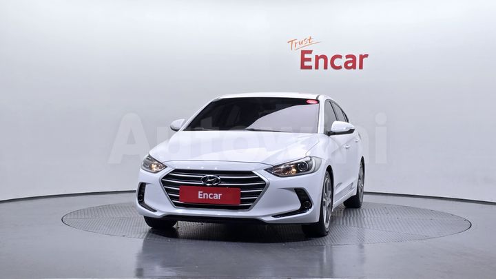 Hyundai Avante 2018 — 3