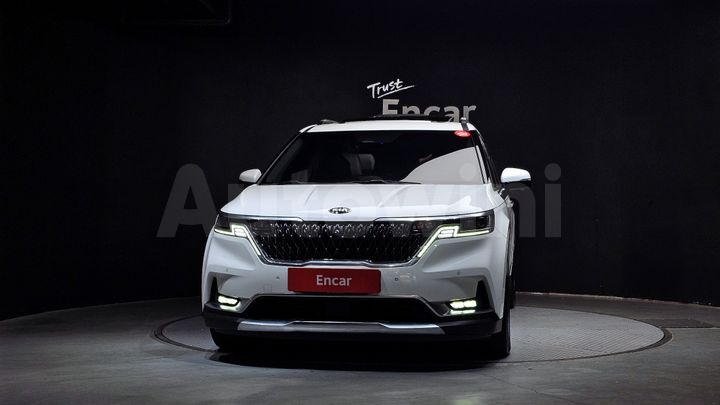 Kia Carnival 2021 — 3
