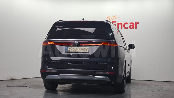 Kia Carnival 2021 — 3