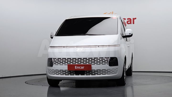 Hyundai Staria 2025 — 3