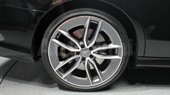 Mercedes Benz E Class