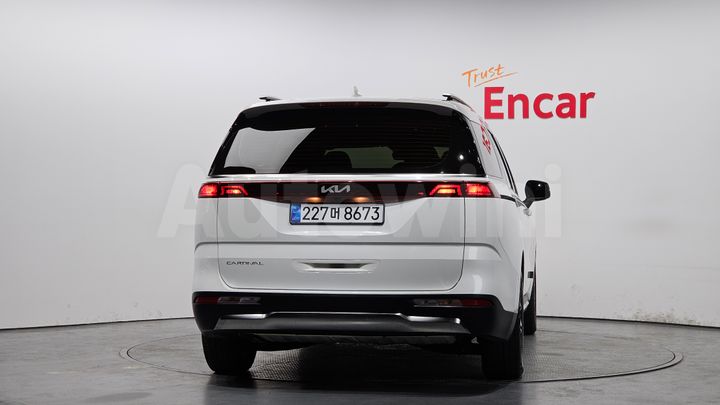 Kia Carnival 2022 — 4