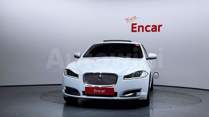 Jaguar XF 2015 — 3