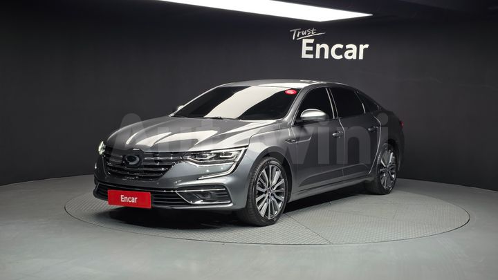 Renault SM6
