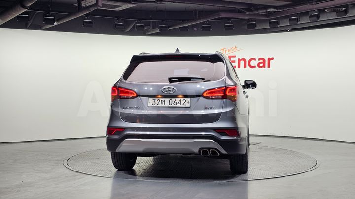 Hyundai SantaFe 2016 — 4