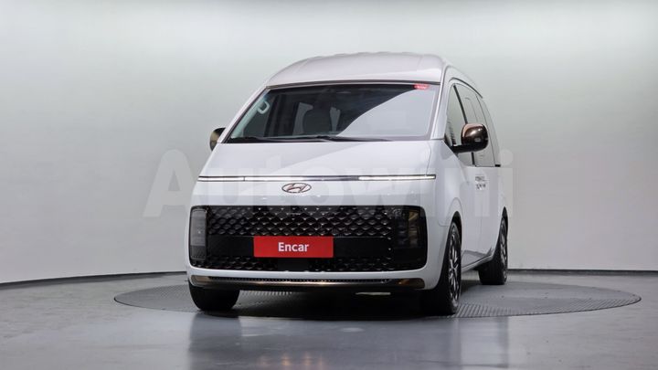 Hyundai Staria 2023 — 3
