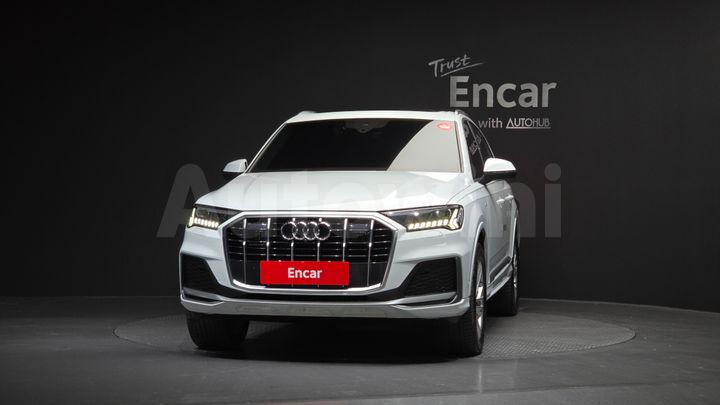 Audi Q7 2021 — 3
