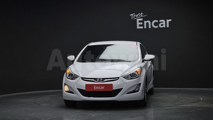 Hyundai Avante 2015 — 3