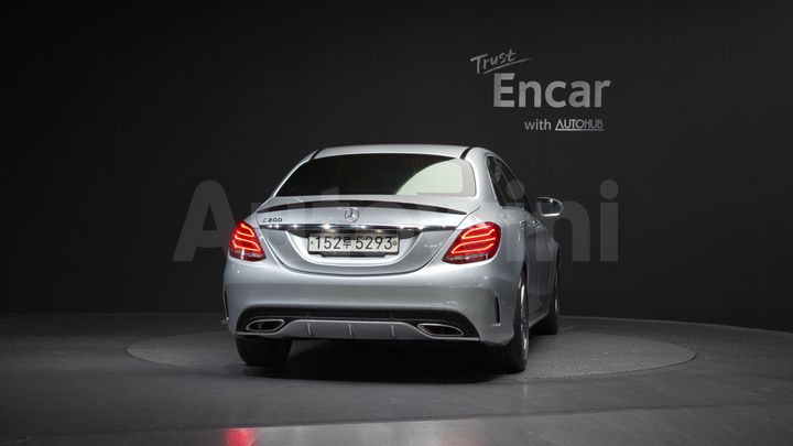 Mercedes-Benz C Class 2017 — 4