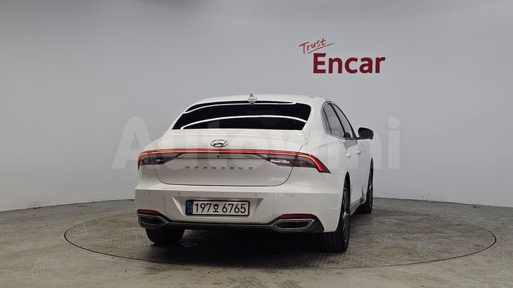 Hyundai Grandeur 2022 — 4