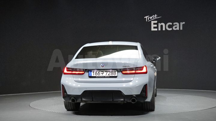 BMW 3 Series 2023 — 4