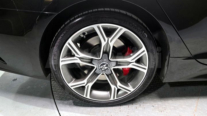 Kia Stinger 2020 — 5