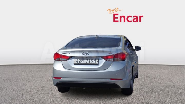Hyundai Avante 2015 — 4