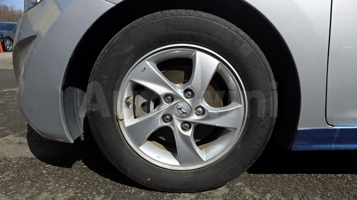 Hyundai Avante 2015 — 5