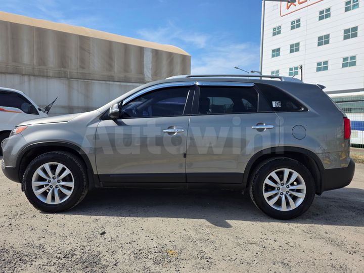 Kia Sorento 2010 — 4