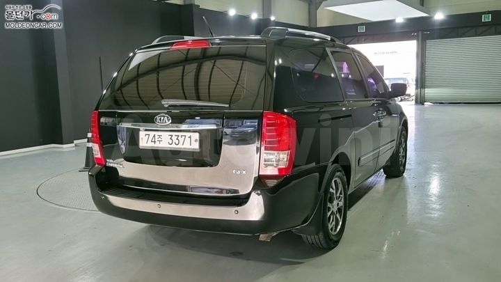 Kia Carnival 2014 — 2