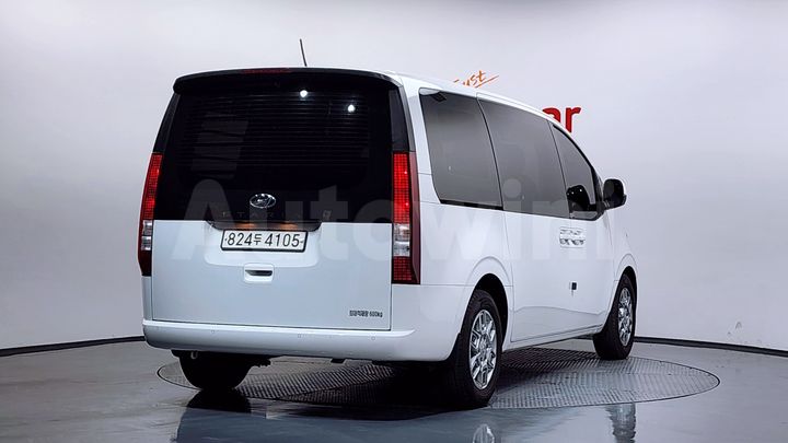 Hyundai Staria 2022 — 2