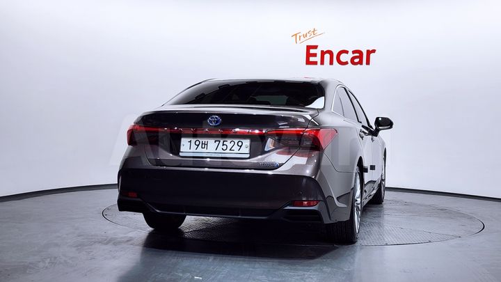 Toyota Avalon 2019 — 4