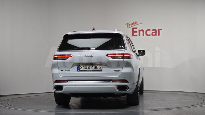 Jeep Cherokee 2023 — 5