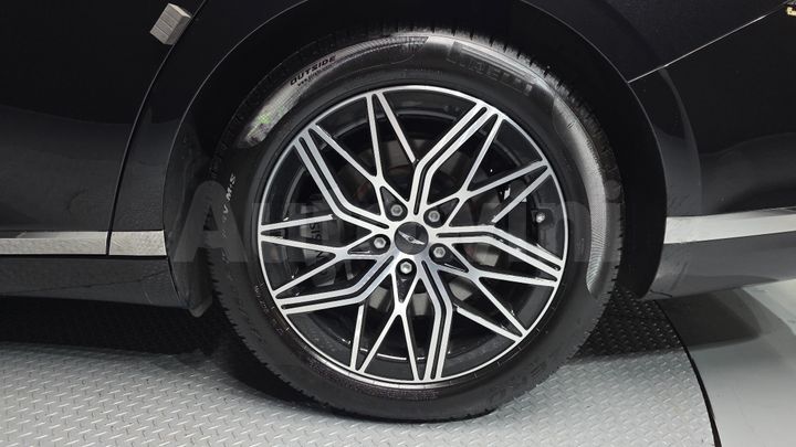 Genesis G90 2022 — 4