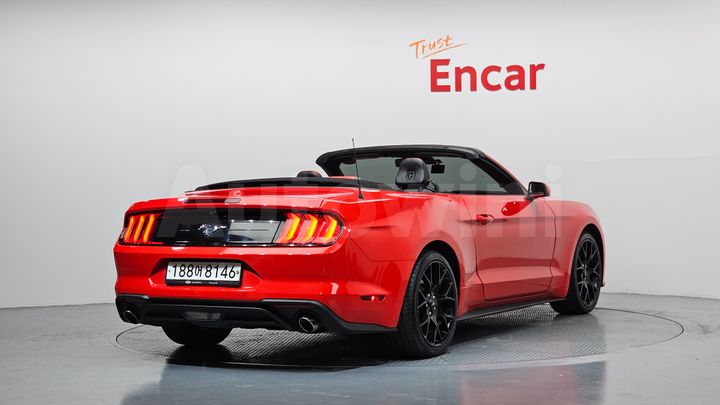 Ford Mustang 2023 — 2